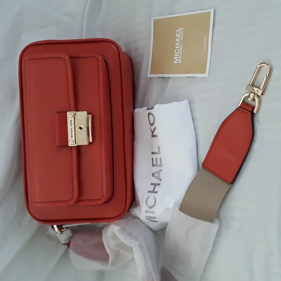 MICHAEL Michael Kors Handbags - Michael Kors Cross body NWT